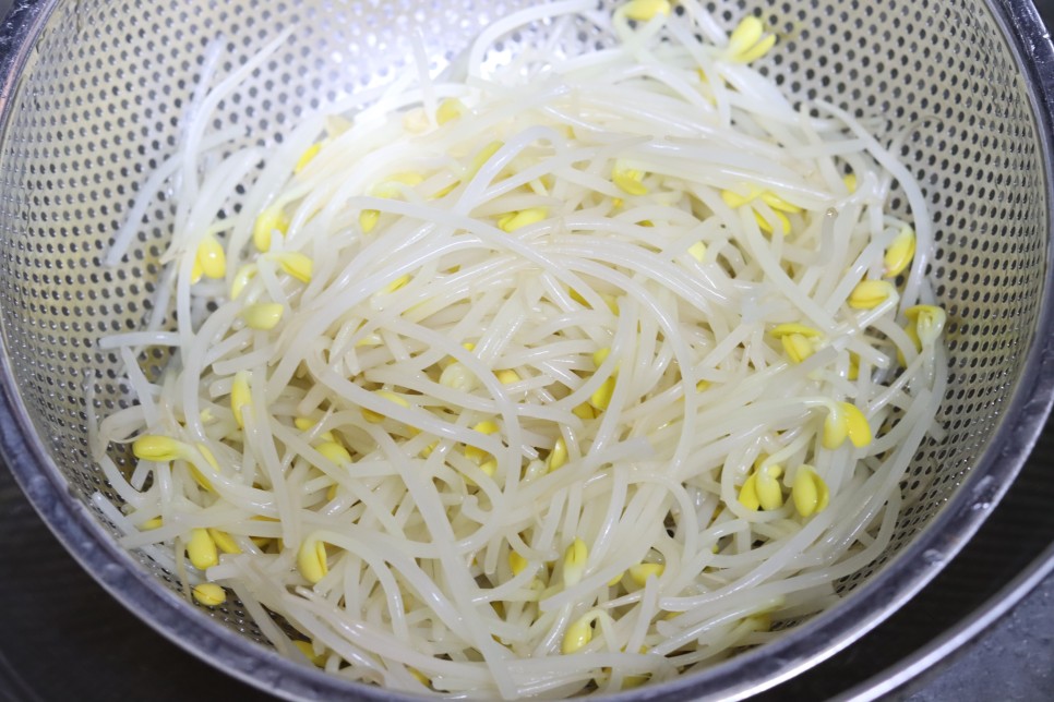 하얀 콩나물무침 레시피 콩나물 반찬 만드는 법 아이반찬 만들기