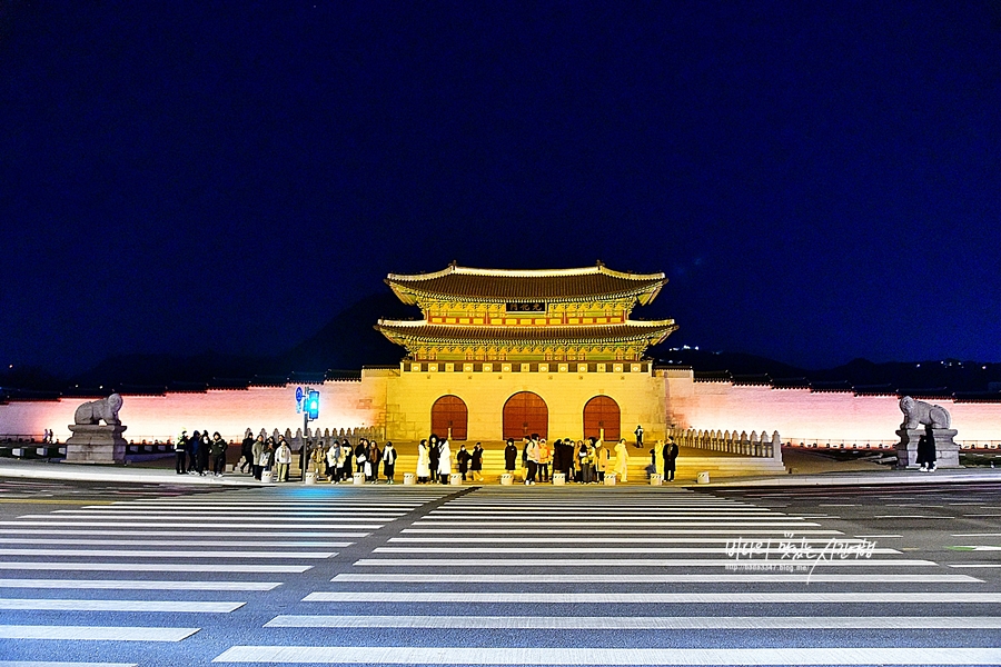 겨울 서울 가볼만한곳 청계천 빛초롱축제 서울 광화문 광장 볼거리