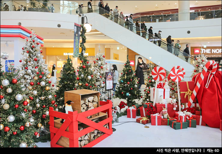 주말 나들이 서울 겨울 데이트코스 놀거리 영등포 타임스퀘어 크리스마스 트리