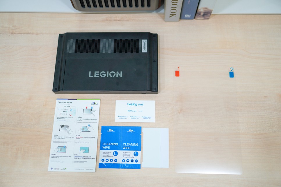 UMPC 레노버 리전고(Legion Go) 스팀덱 휴대용 게임용 컴퓨터 스펙과 액정 보호 필름 부착 후기