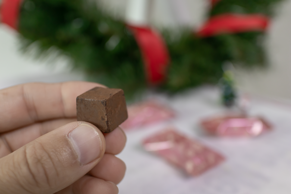 일본 기념품 겨울 한정  눈처럼 녹아내리는 부드러운 멜티키스 초콜릿 일본 쇼핑리스트 추천
