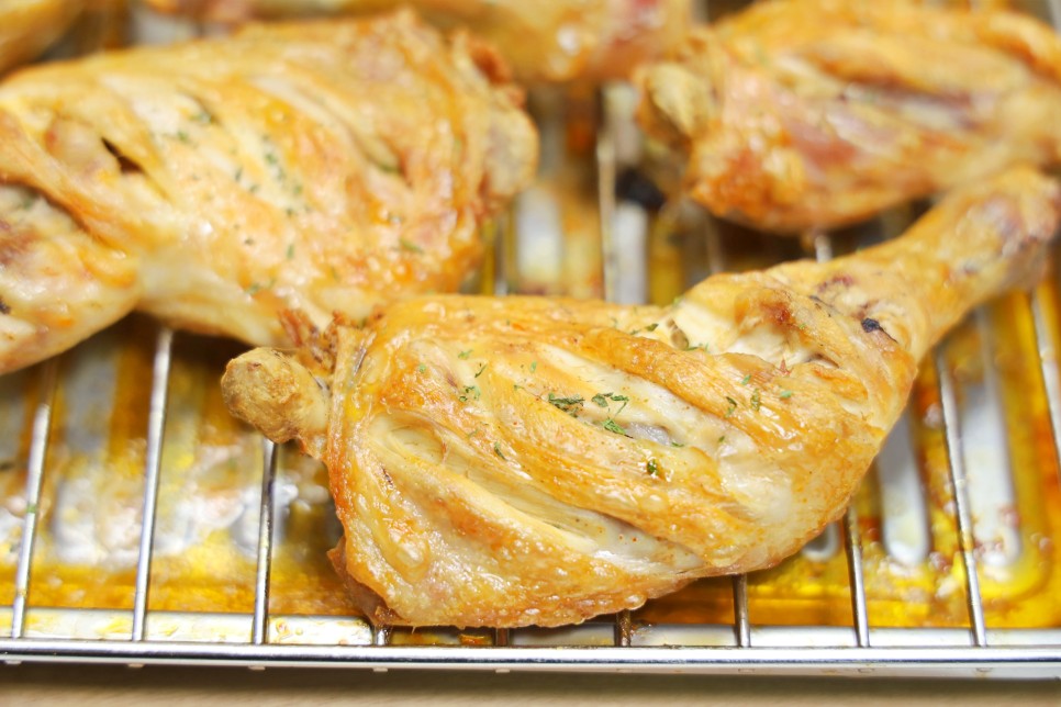 에어프라이어 치킨 닭구이 닭다리살 요리 바베큐 닭다리구이