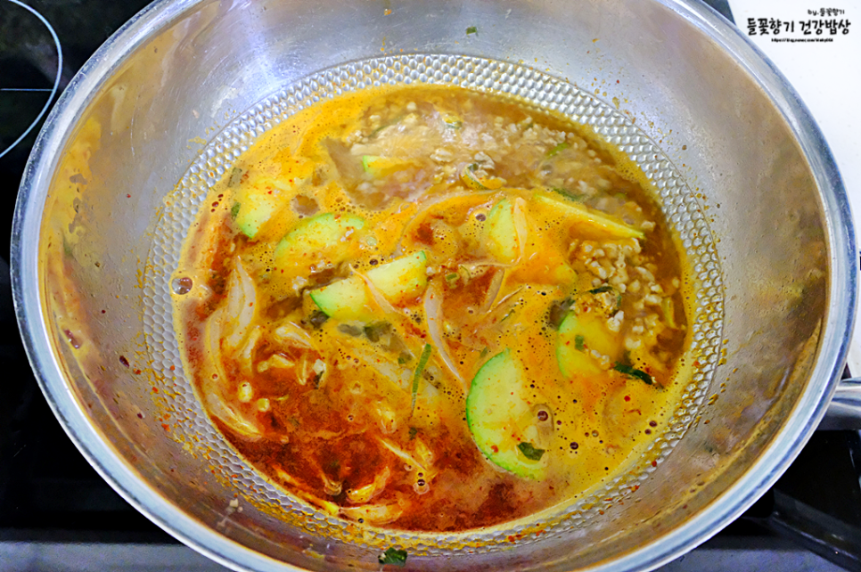 돼지고기 순두부찌개 끓이는법 간단 순두부찌개 레시피 양념