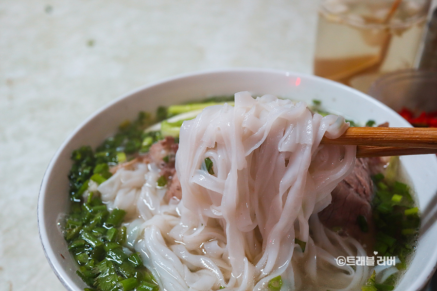 베트남 하노이 맛집 로컬 음식 양지 쌀국수 퍼수엉 Pho Suong