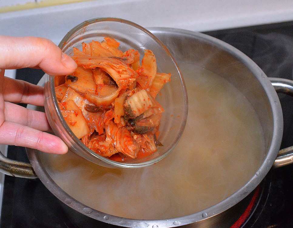 김치콩나물죽 레시피 갱시기 죽 만들기 김치죽 콩나물죽 끓이는법