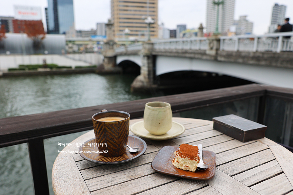 오사카 자유여행 뷰좋은 카페 추천 모토커피