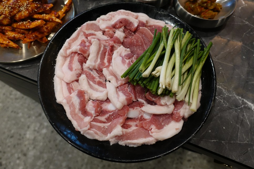강남역맛집 함양숯불회관 본점 고기집 지리산흑돼지 후기