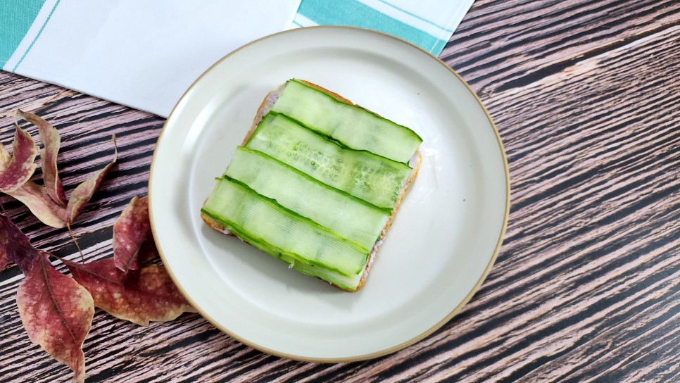 홈브런치 날치알 오이토스트 간단 토스트 만들기 식빵토스트 날치알요리