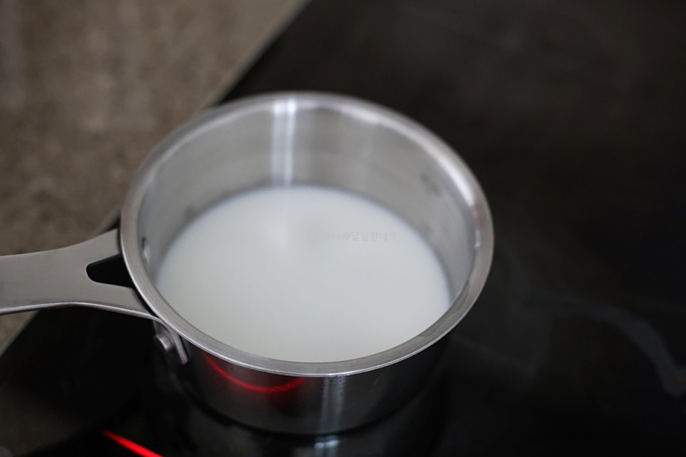 리얼 초코우유 만들기 초코라떼 만들기 홈카페 레시피
