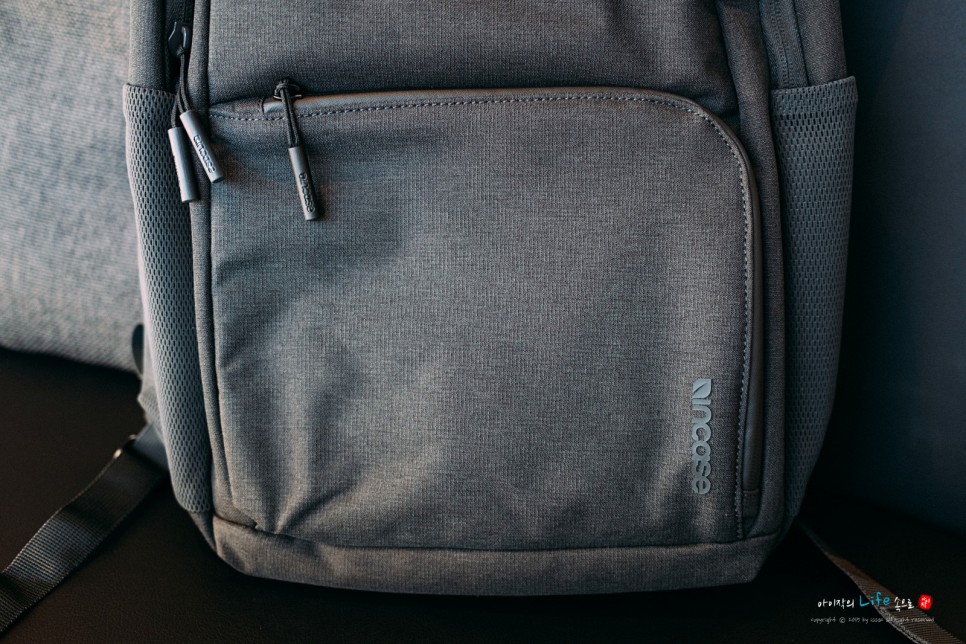 노트북가방으로 활용하는 대학생백팩 인케이스 페싯 20L