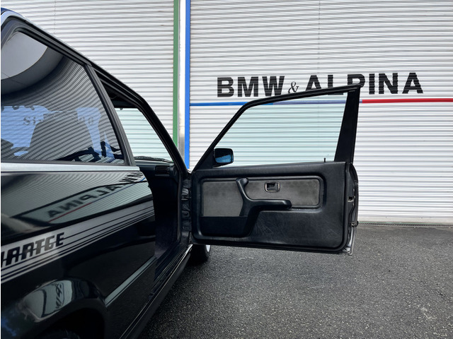 5000만원짜리 BMW E30 쿠페
