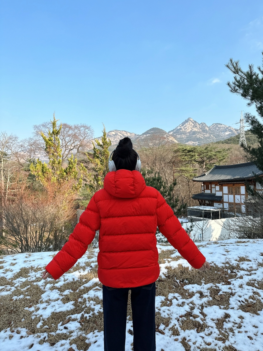 아이유 패딩 블랙야크 여성패딩 진짜 가벼운 D바론미들다운자켓 경량 숏패딩