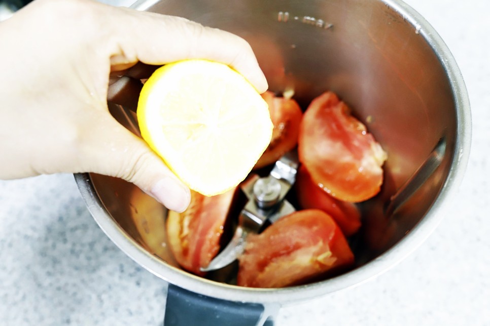 토마토쥬스만들기 아침쥬스 야채주스 레시피 토마토요리