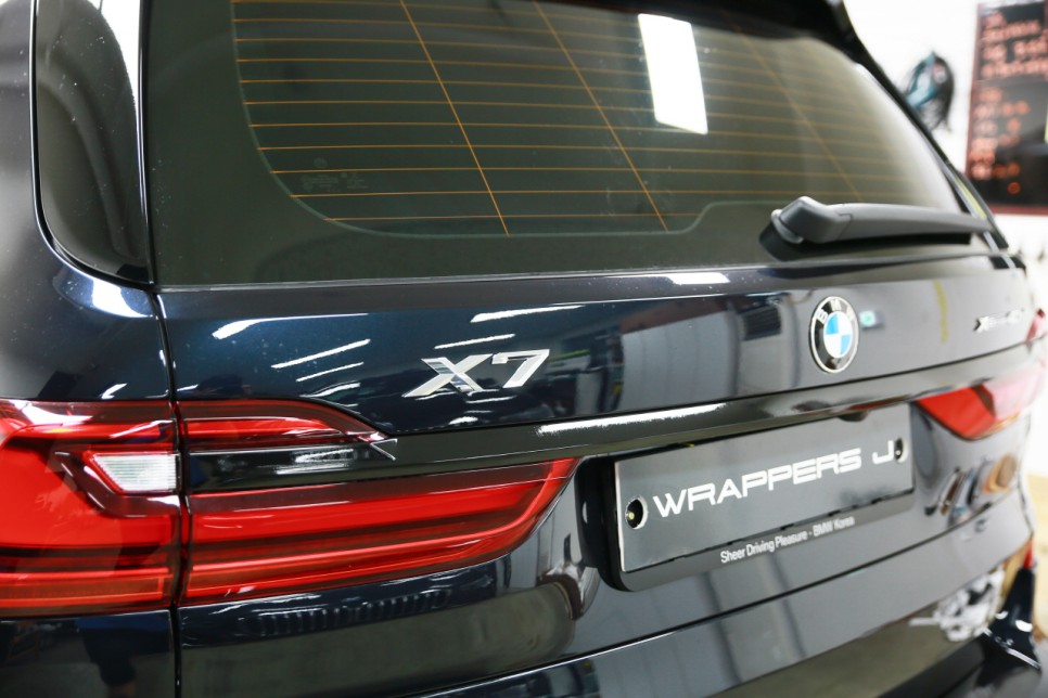 BMW X7 크롬죽이기, 크롬딜리트 잘하는 서울 랩핑샵