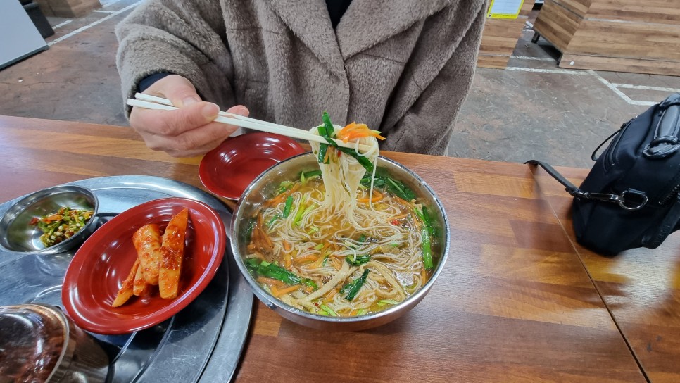 거제도 갈만한곳 먹거리 천국 거제 고현시장 솜씨김밥 충남식당 깻잎 순대국