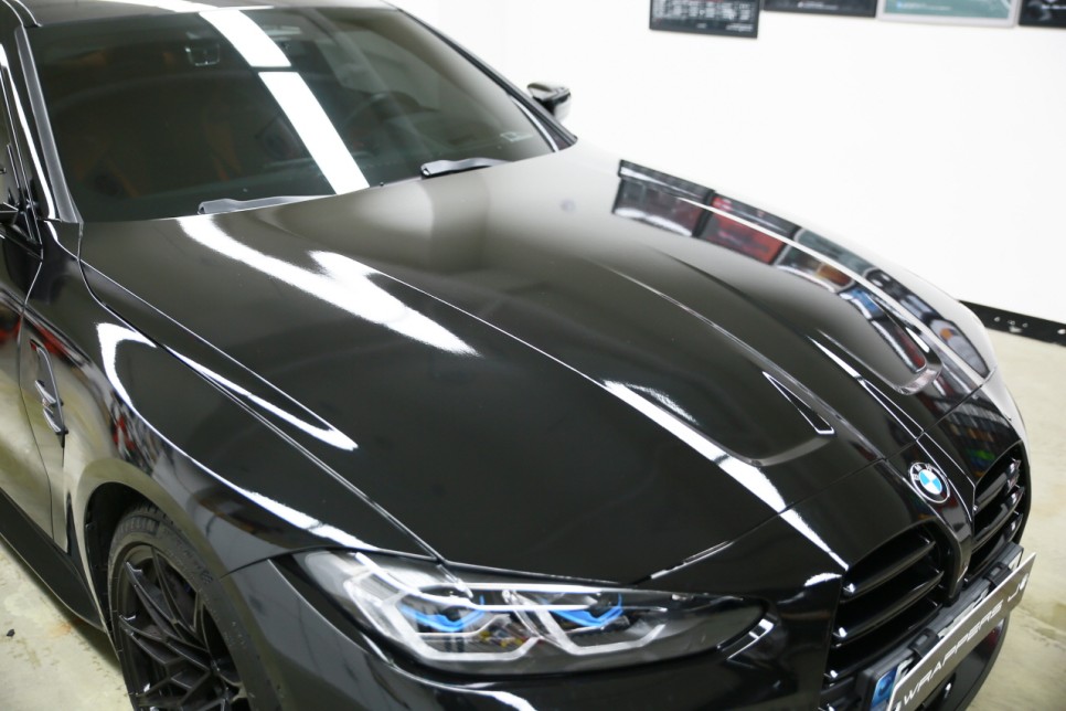 G82 BMW  신형 M4 전체랩핑 - 흰색에서 블랙으로 변신