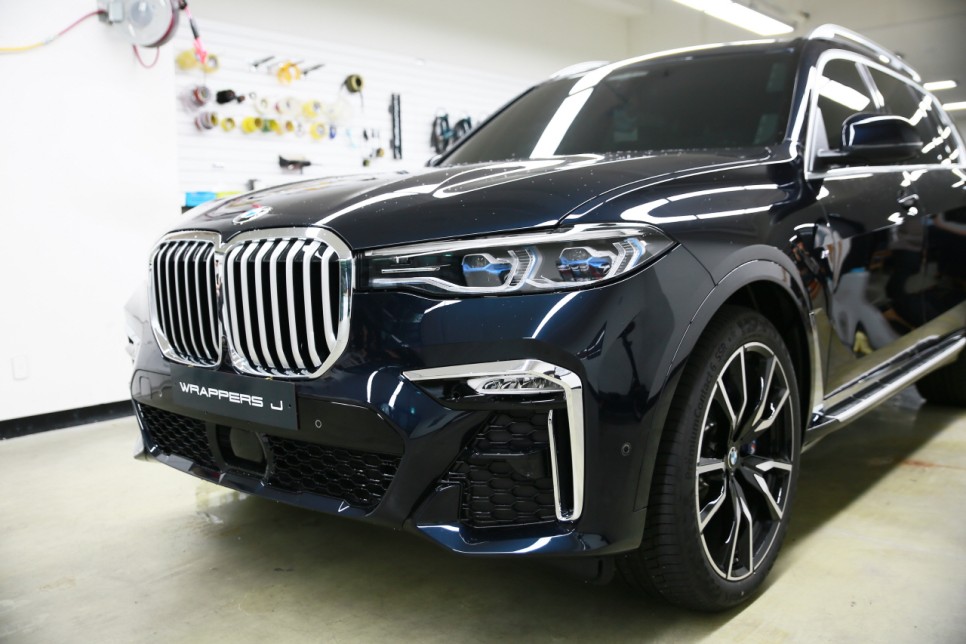 BMW X7 크롬죽이기, 크롬딜리트 잘하는 서울 랩핑샵