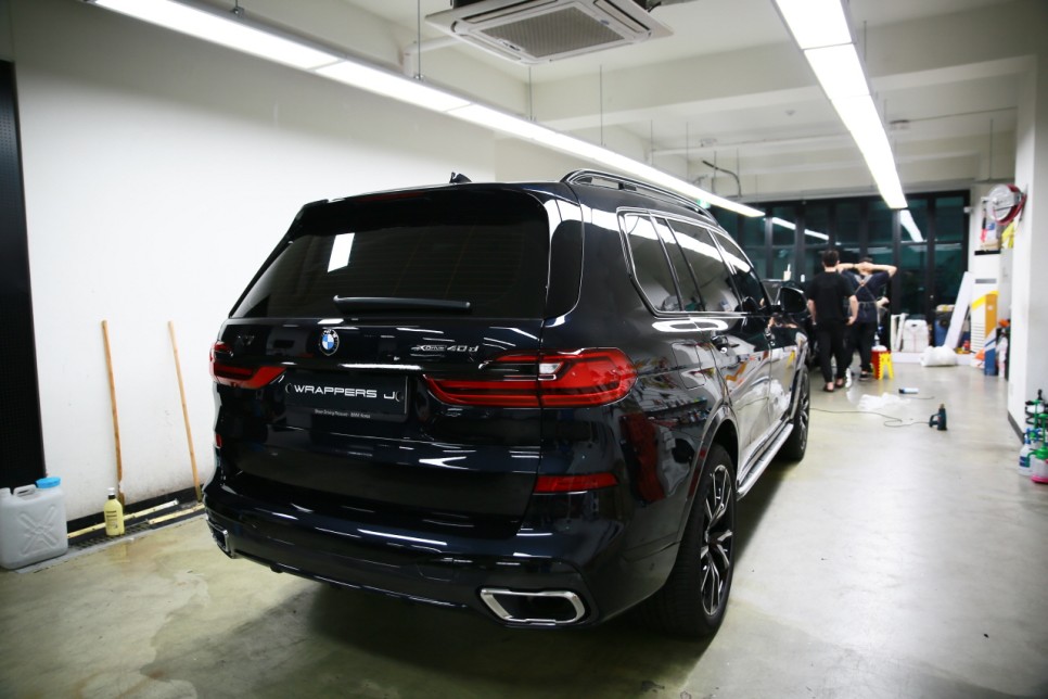 BMW X7 크롬죽이기, 크롬딜리트 잘하는 서울 랩핑샵