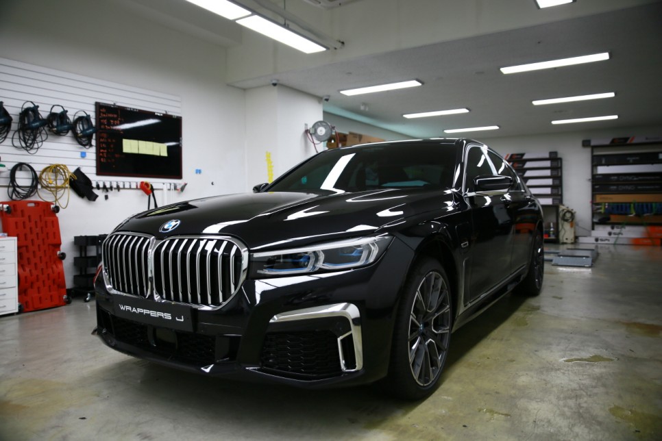 서울 BMW 745e 크롬죽이기 크롬딜리트 완벽하네요.