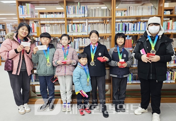 송악도서관, 2023년 우수 다독자 시상