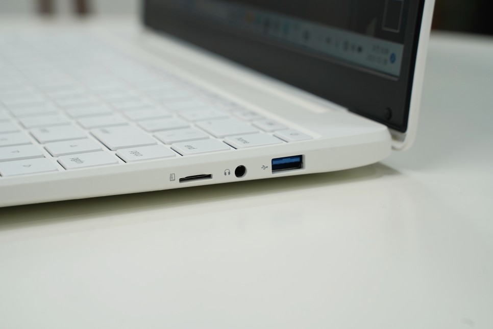 윈도우11 탑재 된 인강용 노트북 추천 베이직북 14 3세대 리뷰