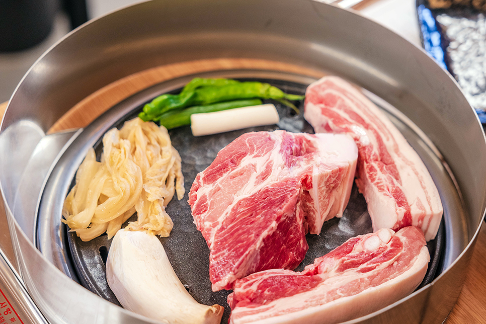 직원 구워주는 성산흑돼지 맛집 돌담애 3인코스