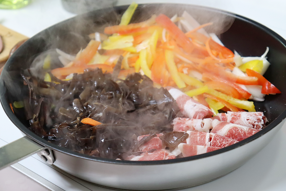 소고기 잡채 황금레시피 불지않는 잡채 만드는법 양념 잡채 덮밥 목이버섯 요리 재료