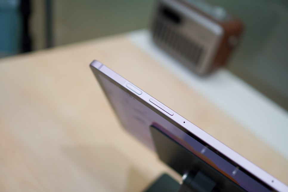 갤럭시 탭 S9 FE 라벤더 색상 디자인과 스펙 가성비 삼성 태블릿 추천 후기