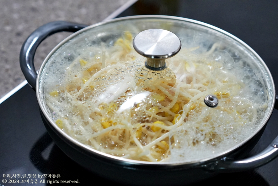 콩나물밥 만들기 콩나물 비빔밥 양념장 굴밥 만드는 법 솥밥 레시피 하는법
