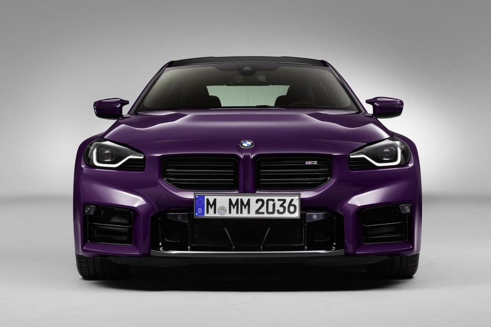 2025년형 BMW M2 페이스리프트의 새로운 7가지 색상