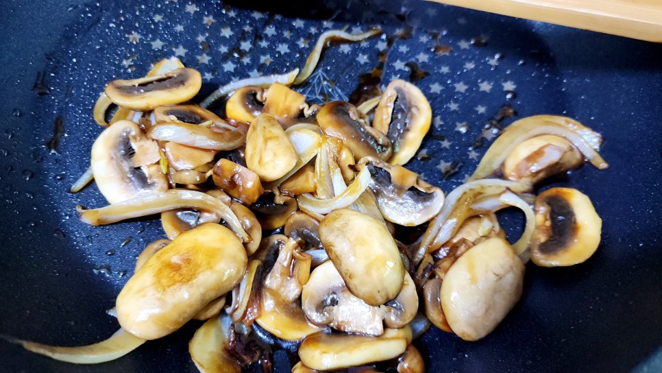 간단한 점심메뉴 양송이 덮밥  혼밥메뉴 양송이버섯 보관 손질 양송이버섯요리