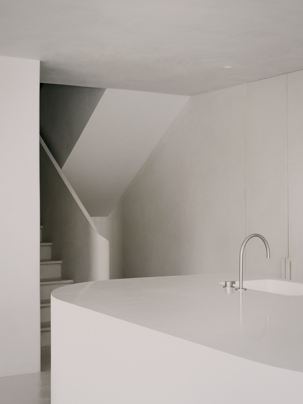 맥락에 맞게 공간을 재구성한 풍경 맛집, NORM House by Alain Carle Architecte