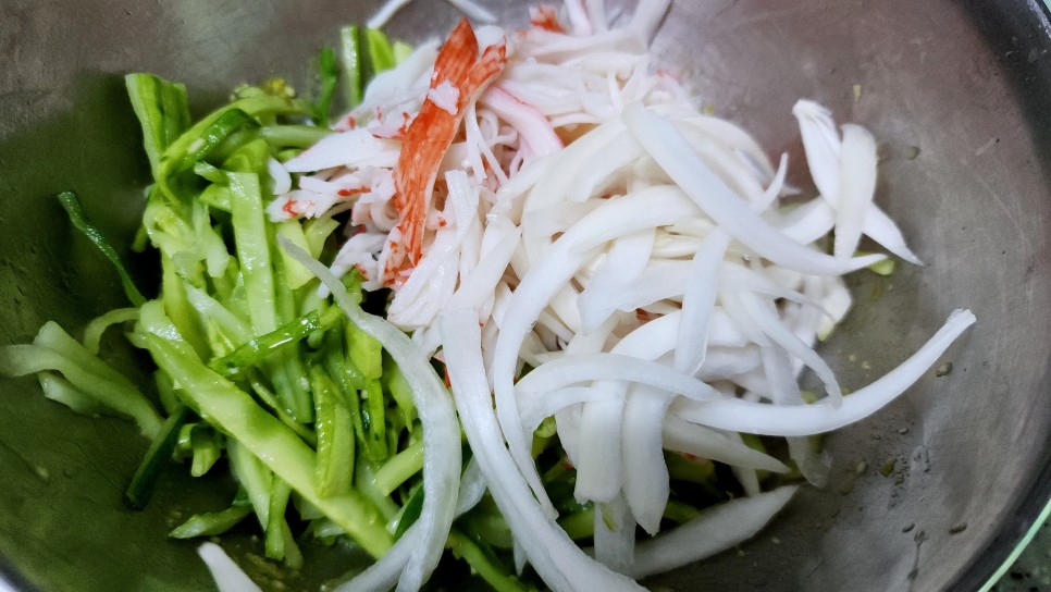 맛살 샐러드 만들기 크래미 유부초밥 도시락 오이맛살냉채 게살샐러드 유부요리