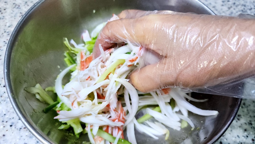 맛살 샐러드 만들기 크래미 유부초밥 도시락 오이맛살냉채 게살샐러드 유부요리