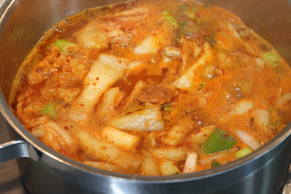 편스토랑 어남선생 류수영 김치찌개 레시피 평생 김치찌개 재료 돼지 앞다리살 요리