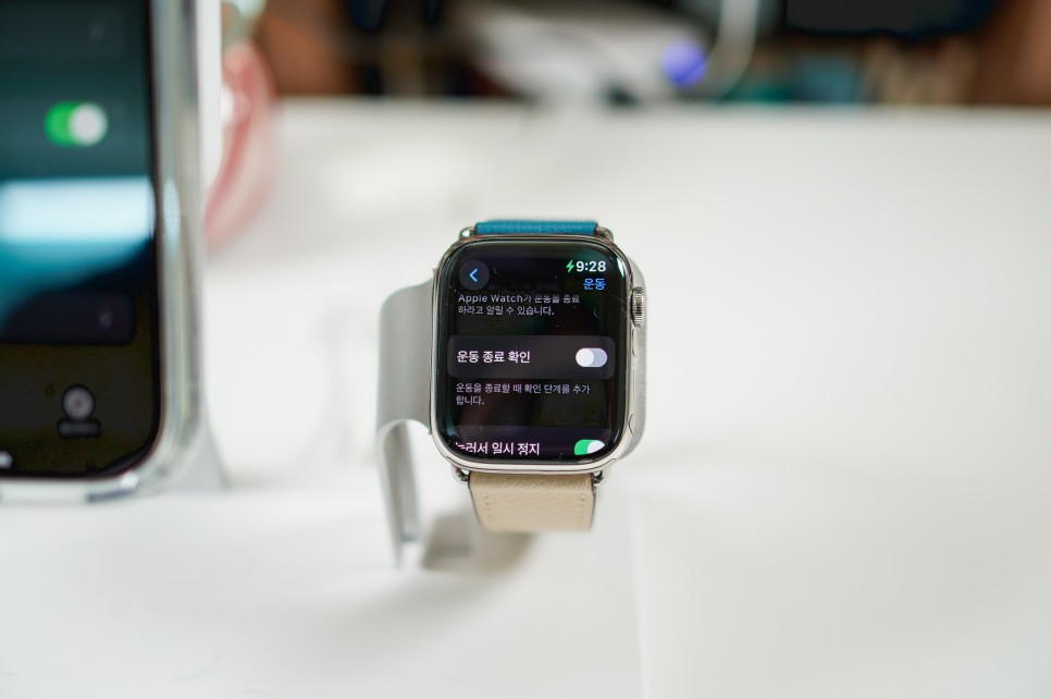 애플워치 업데이트 방법 WatchOS 10.2 워치페이스 스와이프 기능 추가