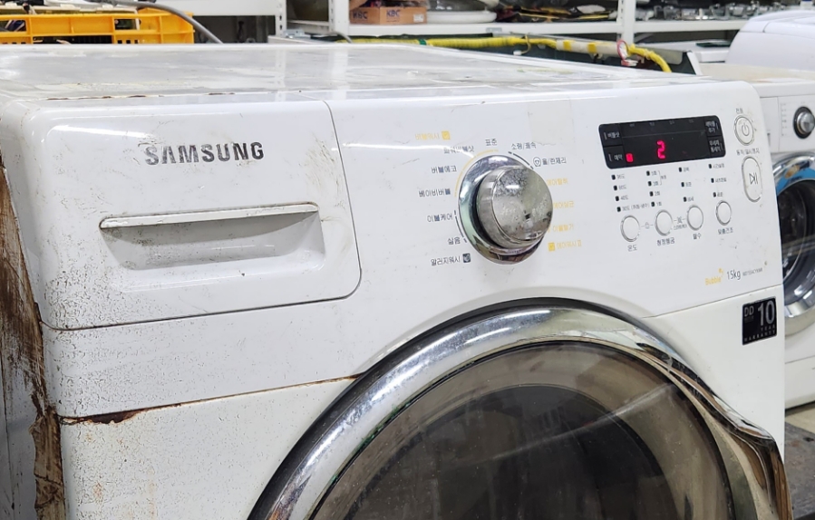 삼성드럼세탁기 WD155ACYKWR 전원이 안들어오는 고장이 발생할때, 출장수리(서울,경기,인천) 또는 필요부품(메인보드,PCB)만 공급받아 셀프수리하는 방법 알려드립니다.