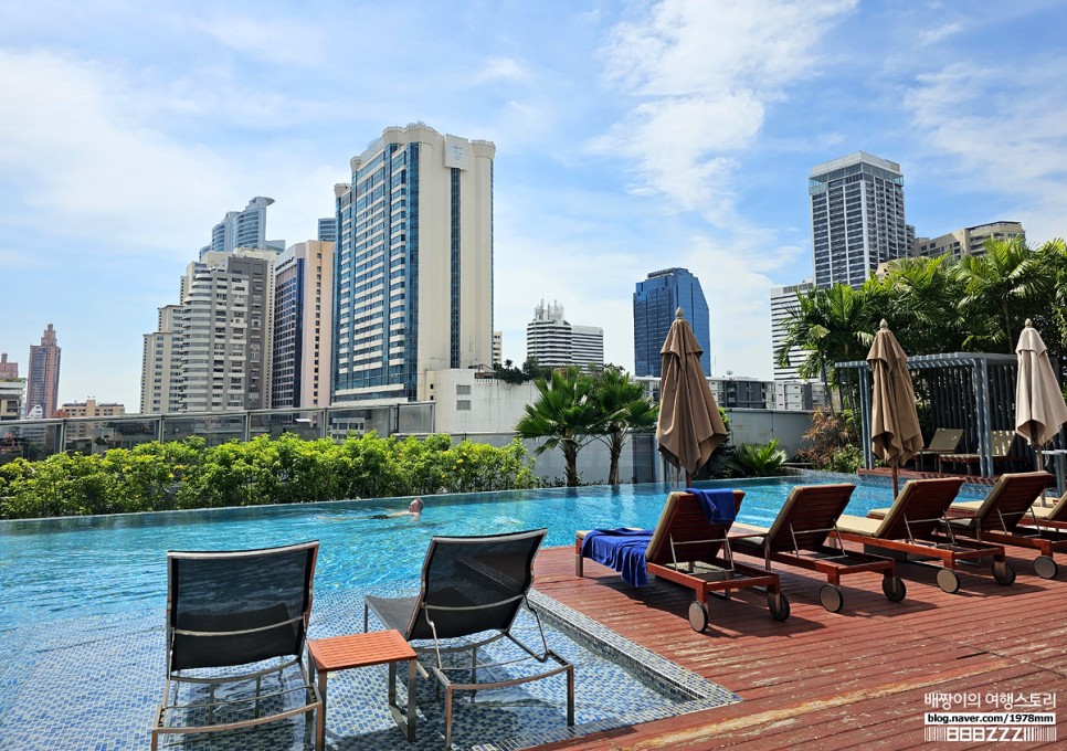 태국 방콕 호텔 추천 아속역 스쿰빗 래디슨 블루 플라자 5성급 방콕숙소 수영장 조식