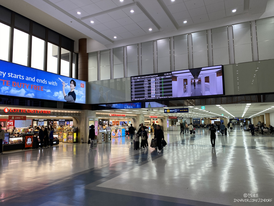 김포공항 국제선 라운지 후기 및 출국장 면세점 1월 해외여행지 추천