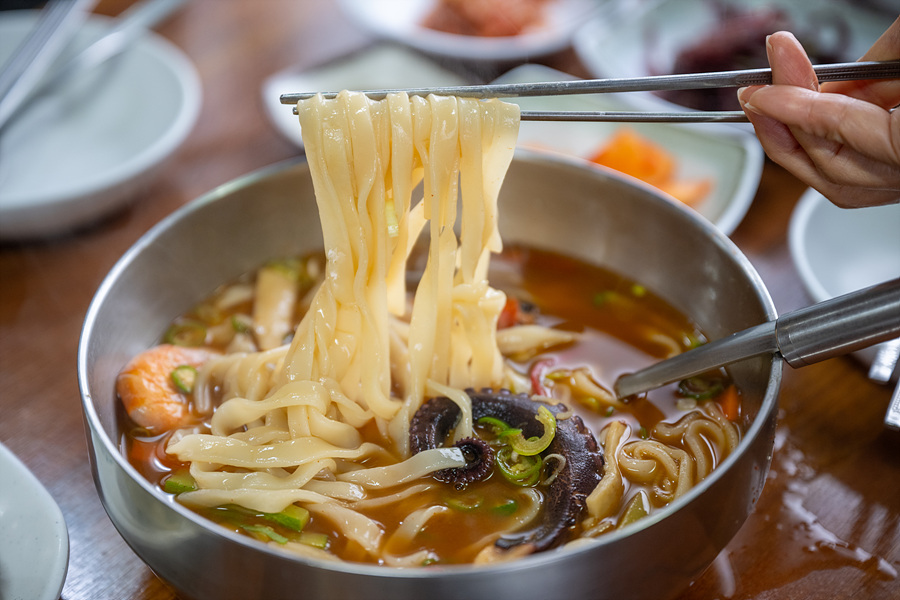 제주 조천 맛집 아침식사 제주 보말칼국수