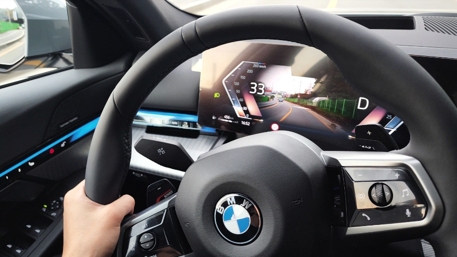 2024 BMW 5시리즈 칼럼, 한국을 위한 비즈니스 세단 ( 포토 정보 모의견적 제원