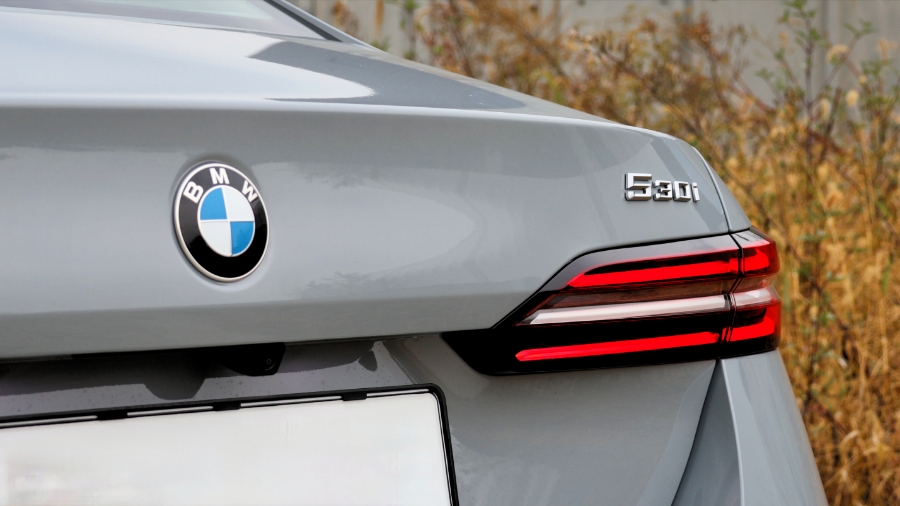 2024 BMW 5시리즈 칼럼, 한국을 위한 비즈니스 세단 ( 포토 정보 모의견적 제원