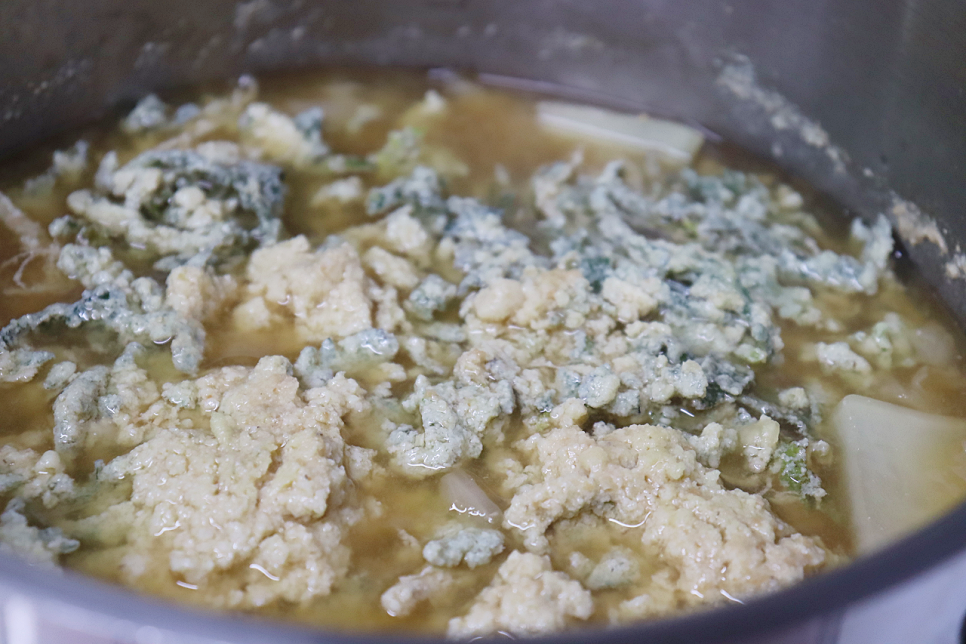 콩갱이 냉이된장국 만드는 법 백김치 날콩가루 냉이국 끓이기 냉이요리 효능