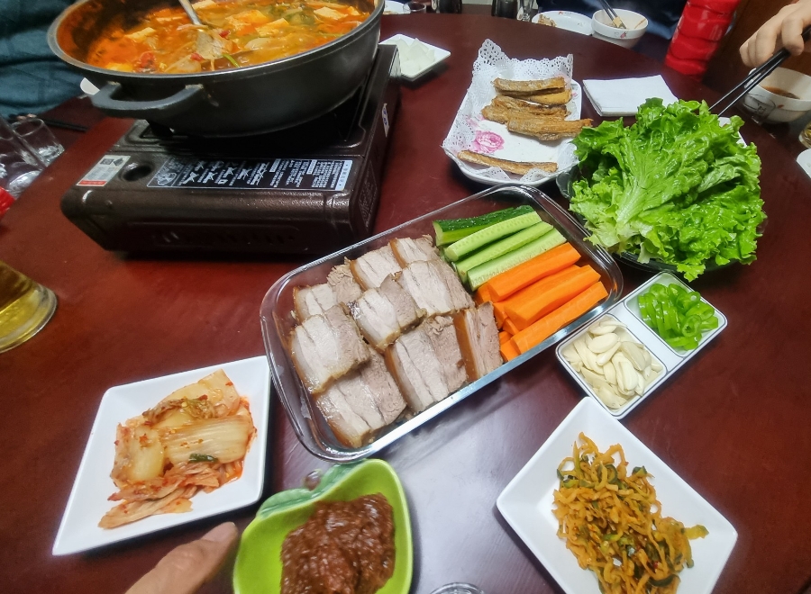 중국 다롄 - 진달래 한식집에서 푸짐한 환영식~