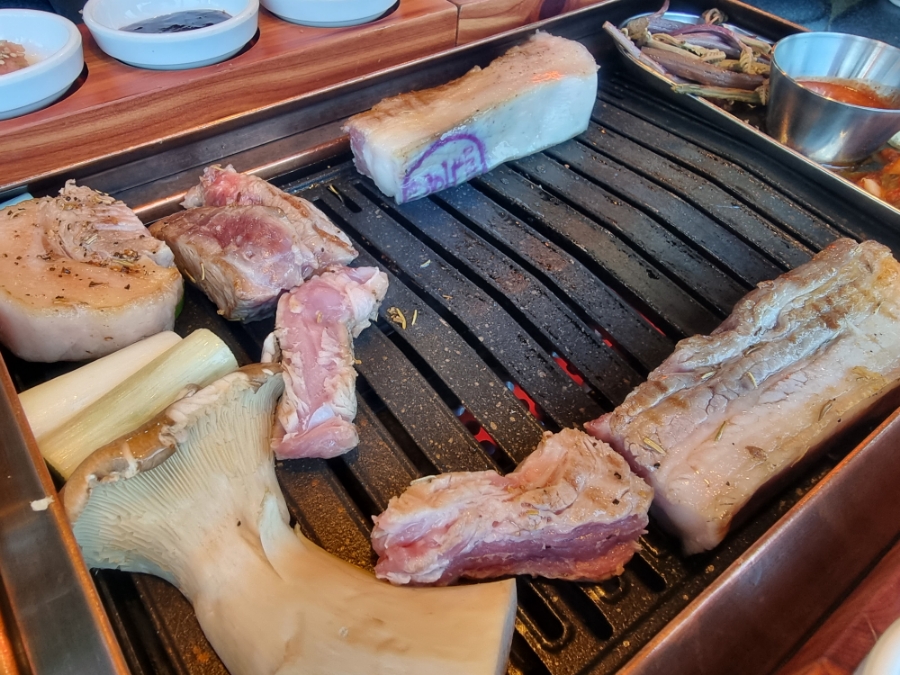 제주옥탑 - 거제 상동동 맛집 : 고기 맛있고 깔끔한 고깃집