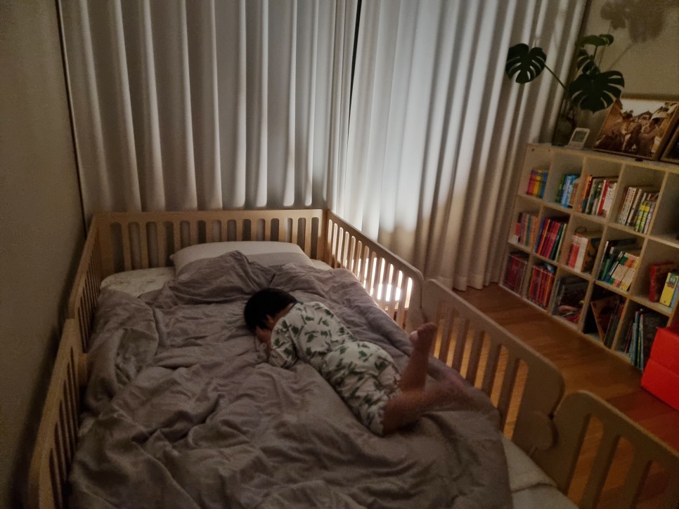 유아침대 하로월드 쁘띠라뺑 로이침대로 아이방 꾸미기