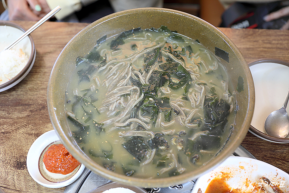 제주 보말칼국수 제주 보말죽 한림칼국수 아침식사 가능