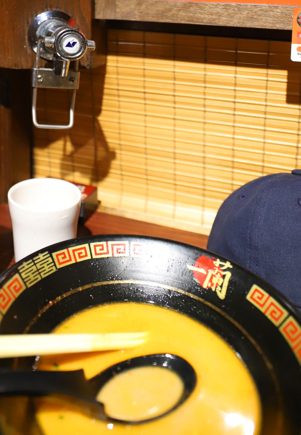 도쿄 맛집 이치란 라멘 줄안서고 먹기+주문방법, 산리오 카페까지 코스로!