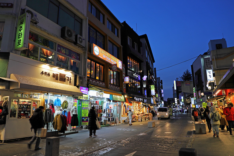 청계천 빛초롱축제 연등 청계광장 서울 여행 명소