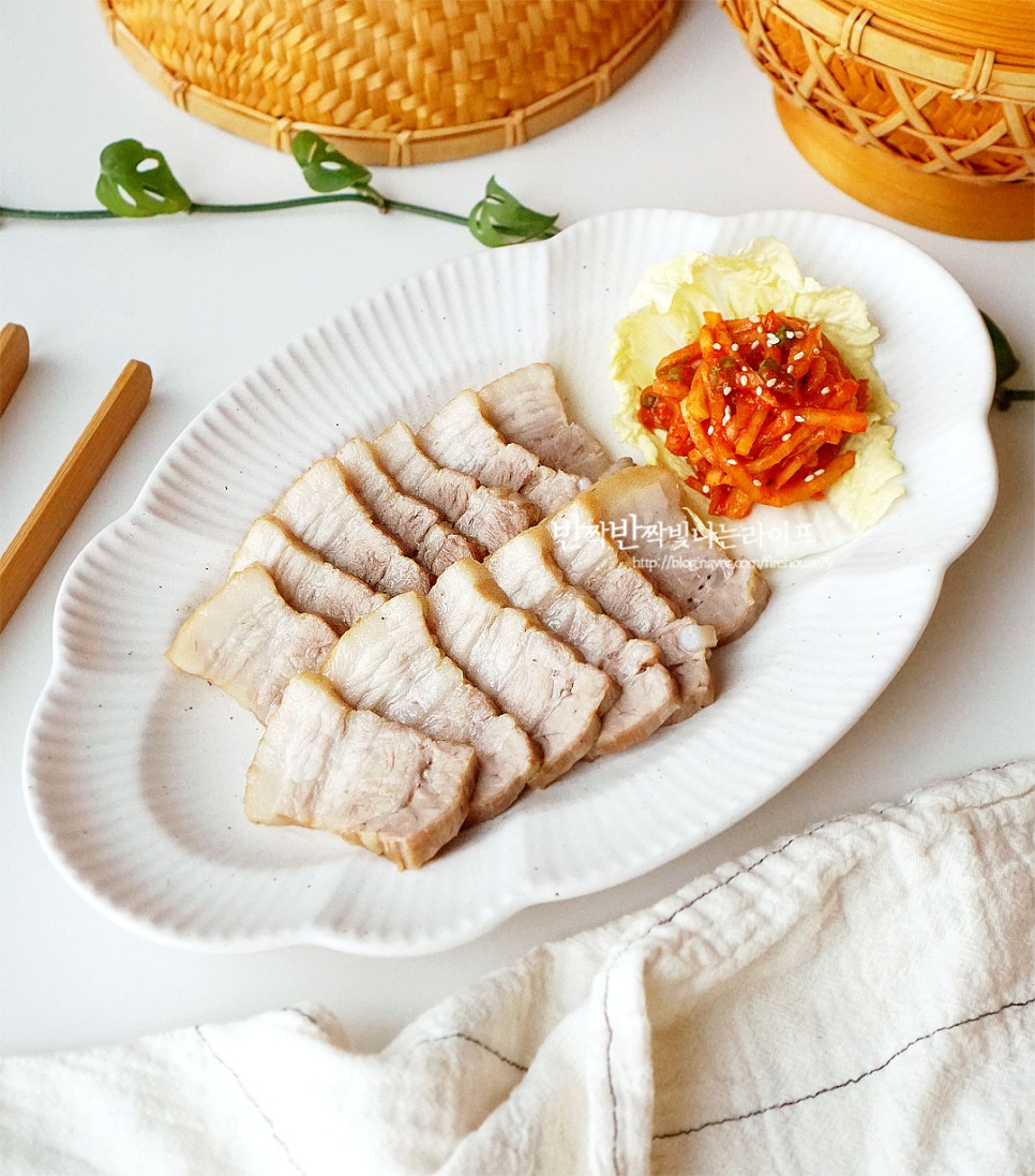 무수분 수육 맛있게 삶는법 돼지 삼겹살 수육 삶는법